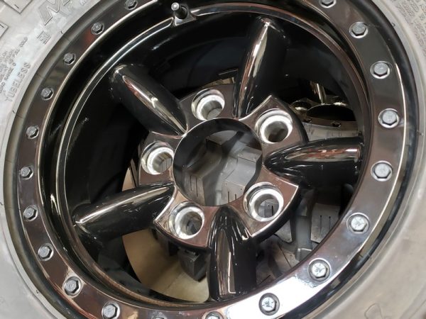 Land Rover Defender 16x8 Spectre Mach-5 Wheels w/ Maxxis Trepador 37x12.5R16