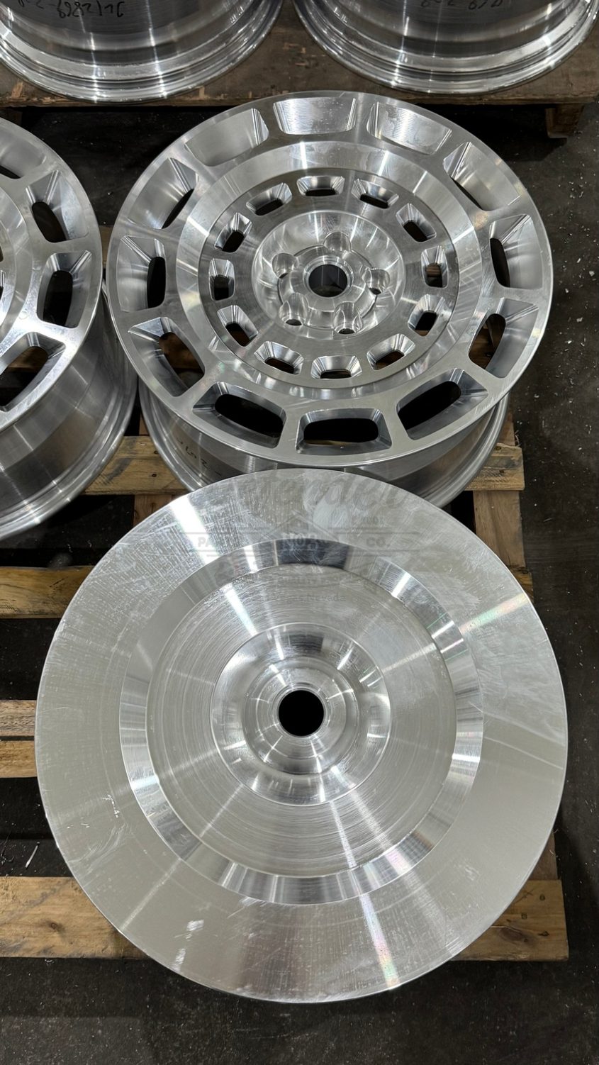 OCTA-style FORGED Wheels for Land Rover Defender - Image 3