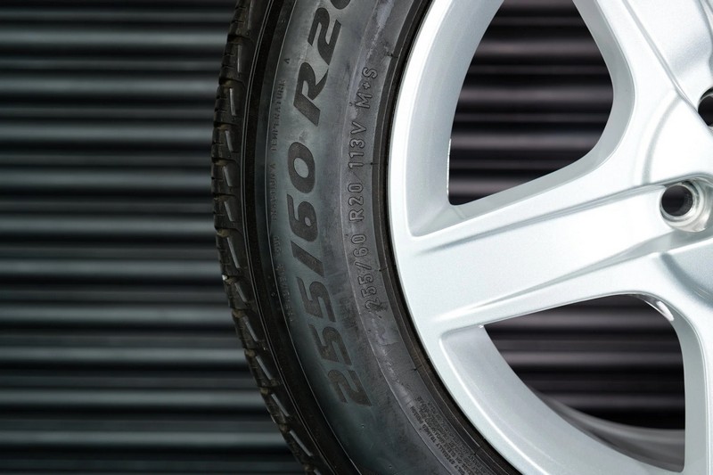 Project Kahn Land Rover Defender Silver Alloy Wheels & Tires for 2020+ Defender 90/110 - Image 7