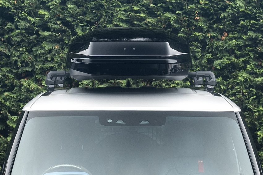 Project Kahn Thule Motion 3 XXL Low Roof Box for 2020+ Defender 90/110/130 - Image 4