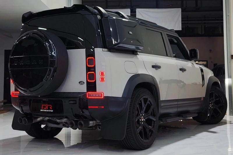 Quicksilver Sport System with Sound Architect™ for 2021+ Defender P300/P400e 90/110/130 - Image 2