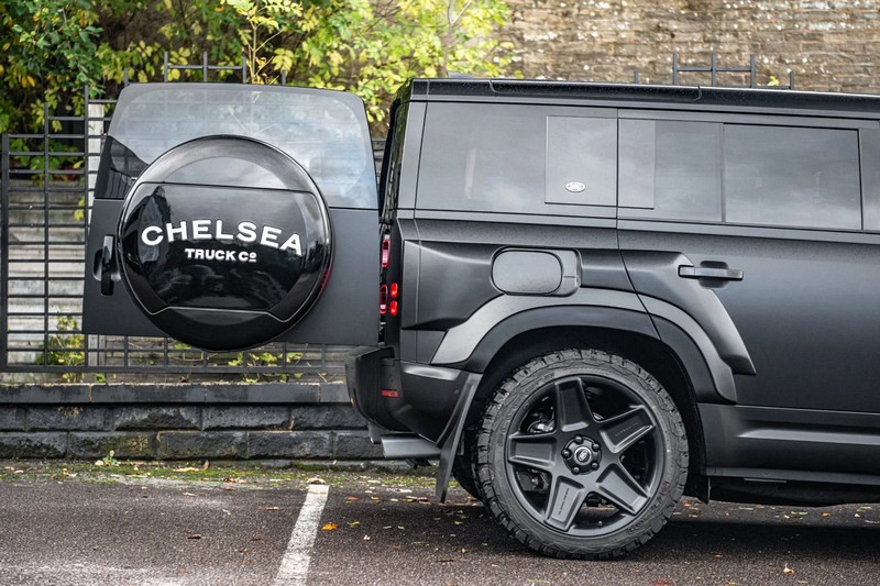 Project Kahn Mondial Retro RS-Forged Light Alloy Wheels - 9.5x22" Satin Black for 2020+ Defender 90/110/130 - Image 10